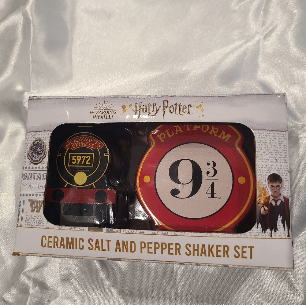 Harry Potter Salt and Pepper